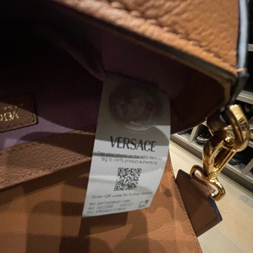 Versace bag - Picture 9 of 9